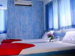Hotel Relish Vadodara Exterior photo